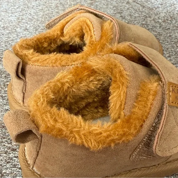 Toddler Girls Snow Boots Non-Slip Rubber Fleece Lined Low-Top with Closure Sz 6 - Picture 6 of 15